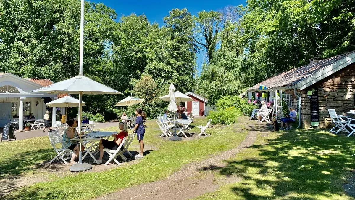 Fika at the Royal Summer Palace